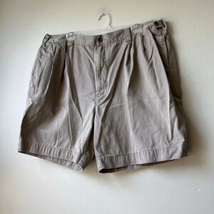 Dockers Men's Beige Khaki Shorts - Size 44